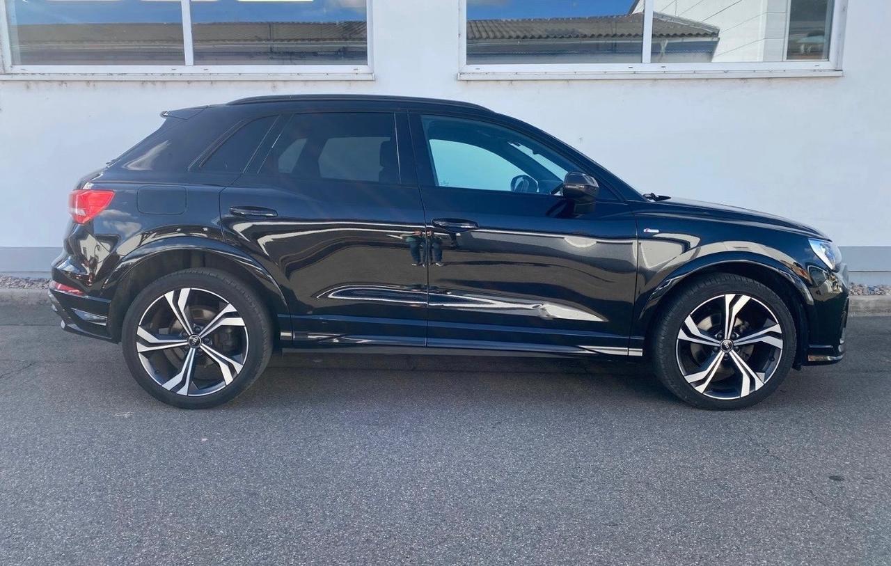 Audi Q3 35 TDI S tronic S Line Tetto Panorama Fari Led