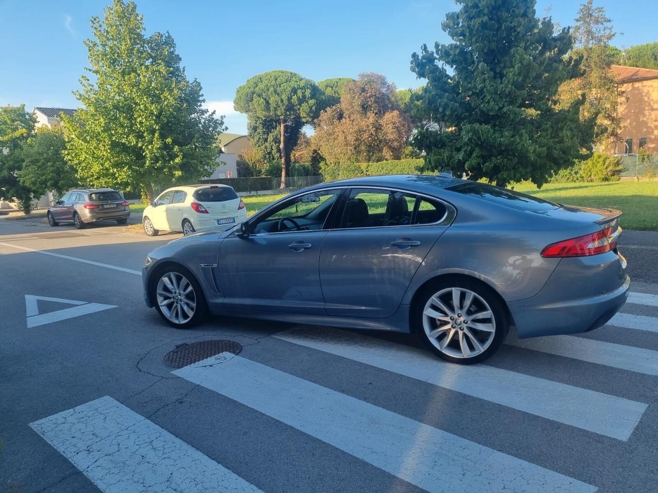 Jaguar XF 2.2 D 200 CV Luxury MOTORE NUOVO