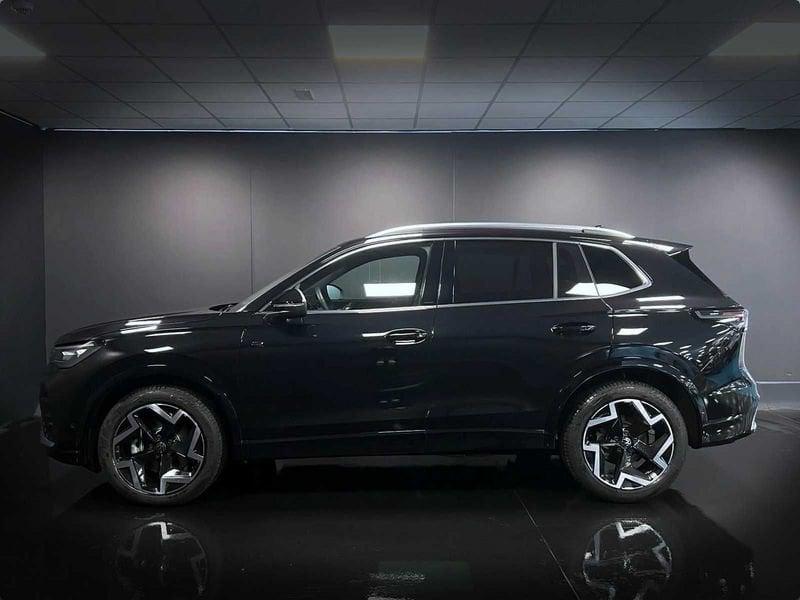 Volkswagen Tiguan 2.0 TDI 150 CV EVO SCR DSG R-Line Camera 360° Matrix Led 19"