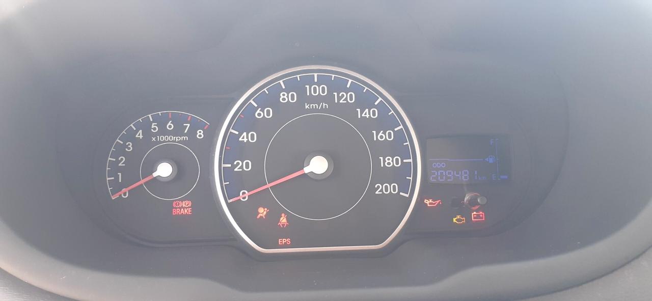 Hyundai i10 2011 - 1.1 benzina Lb automobili
