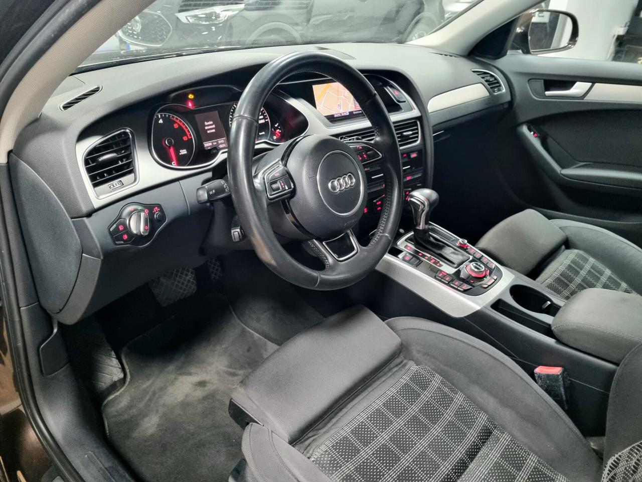AUDI A4 Avant 2.0 TDI 143CV BUSINESS PLUS PANORAMA