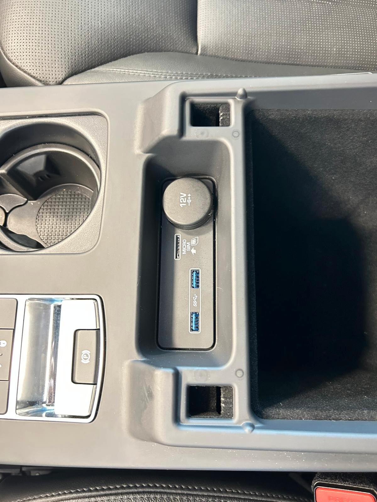 Land Rover Discovery 2.0 SD4 240 CV SE 7 POSTI