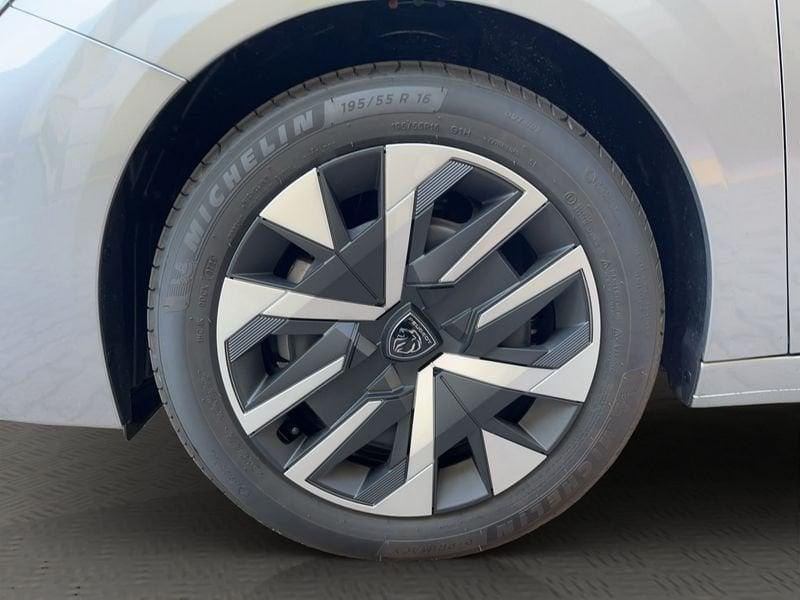 Peugeot 208 208 1.2 turbo Business 100cv