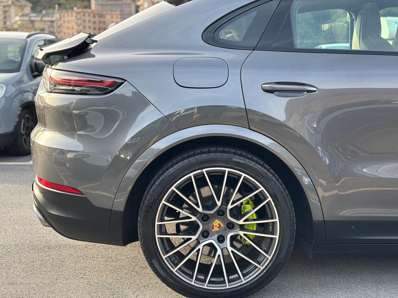 PORSCHE CAYENNE COUPÉ 3.0 BENZINA/HYBRID 340cv PERFETTA