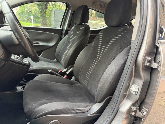 LANCIA Ypsilon 1.2 69CV CLIMA SENSORI PARCHEGGIO POSTERIORI