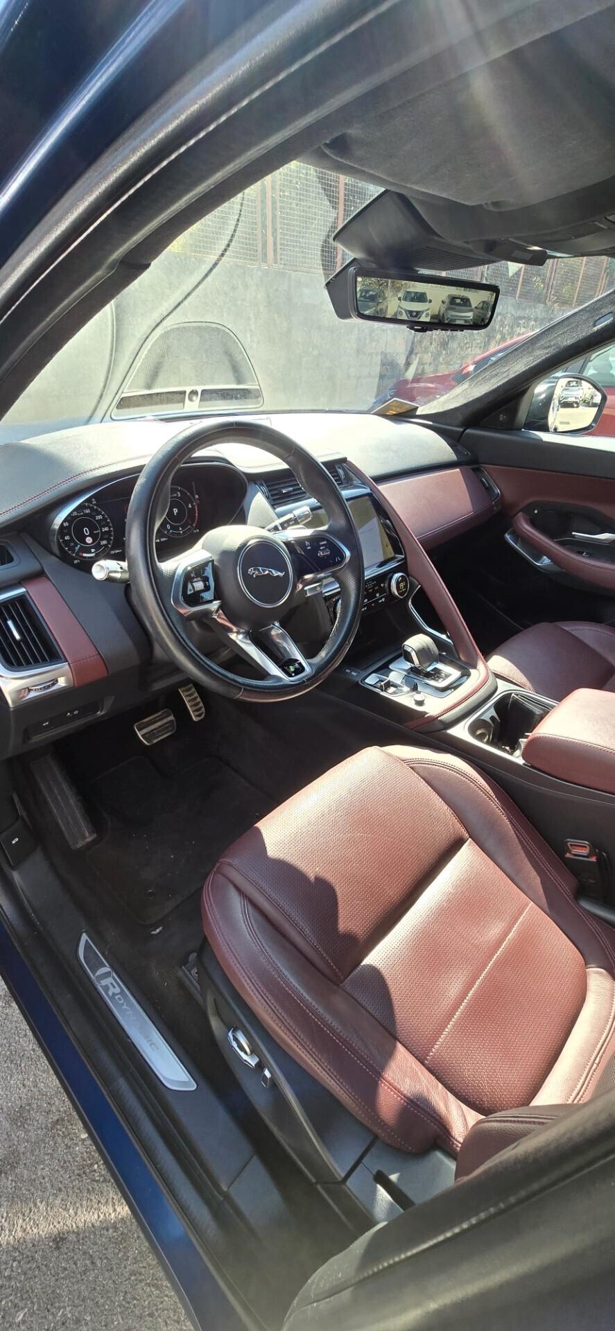 Jaguar E-Pace 2.0D I4 163 CV R-Dynamic