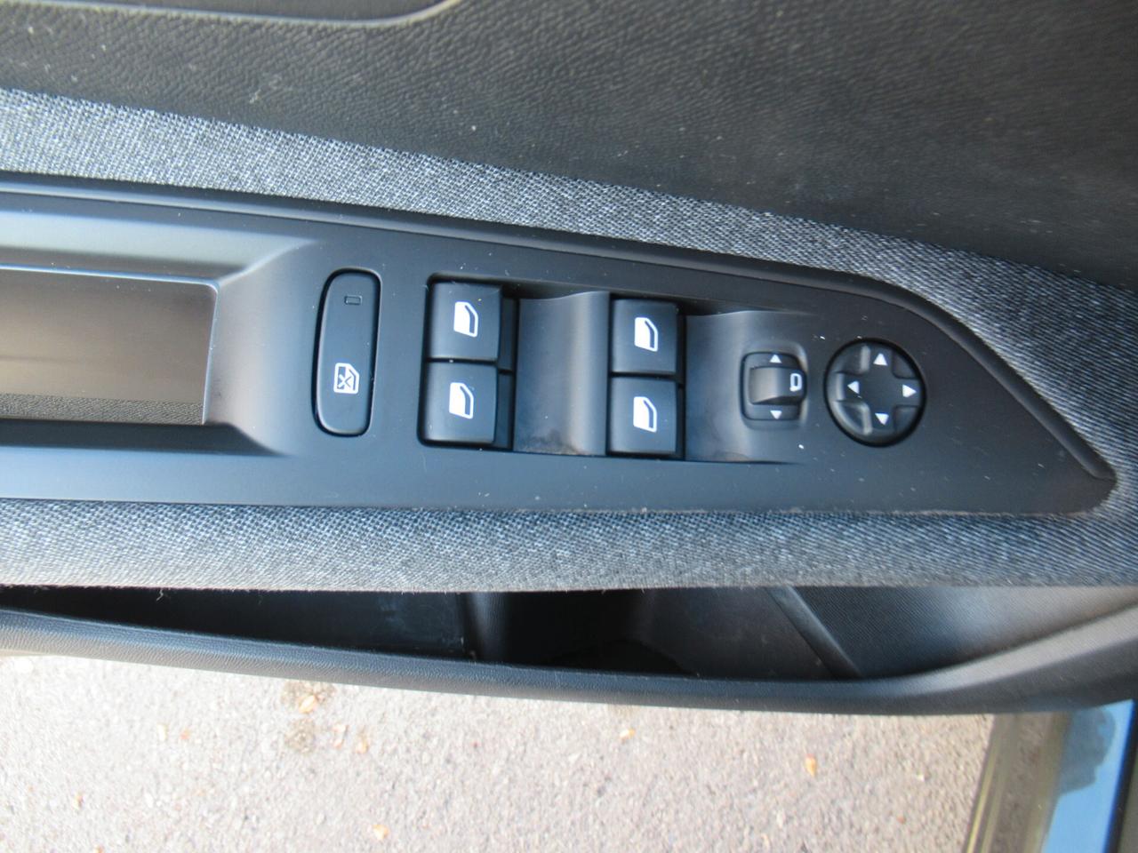 Peugeot 3008 BlueHDi 130 S&S Business