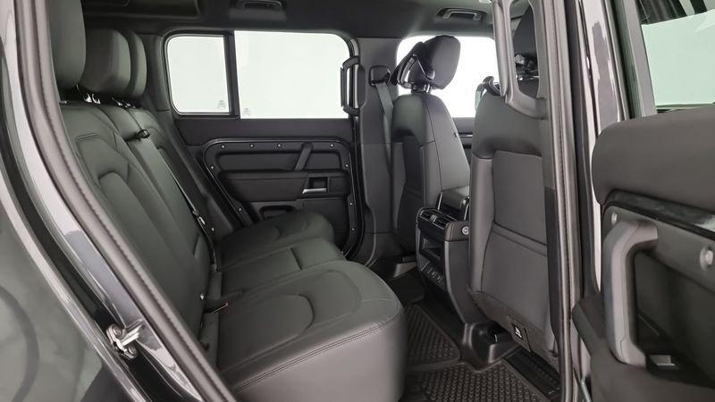 Land Rover Defender 110 3.0d i6 mhev X-Dynamic SE awd 200cv auto