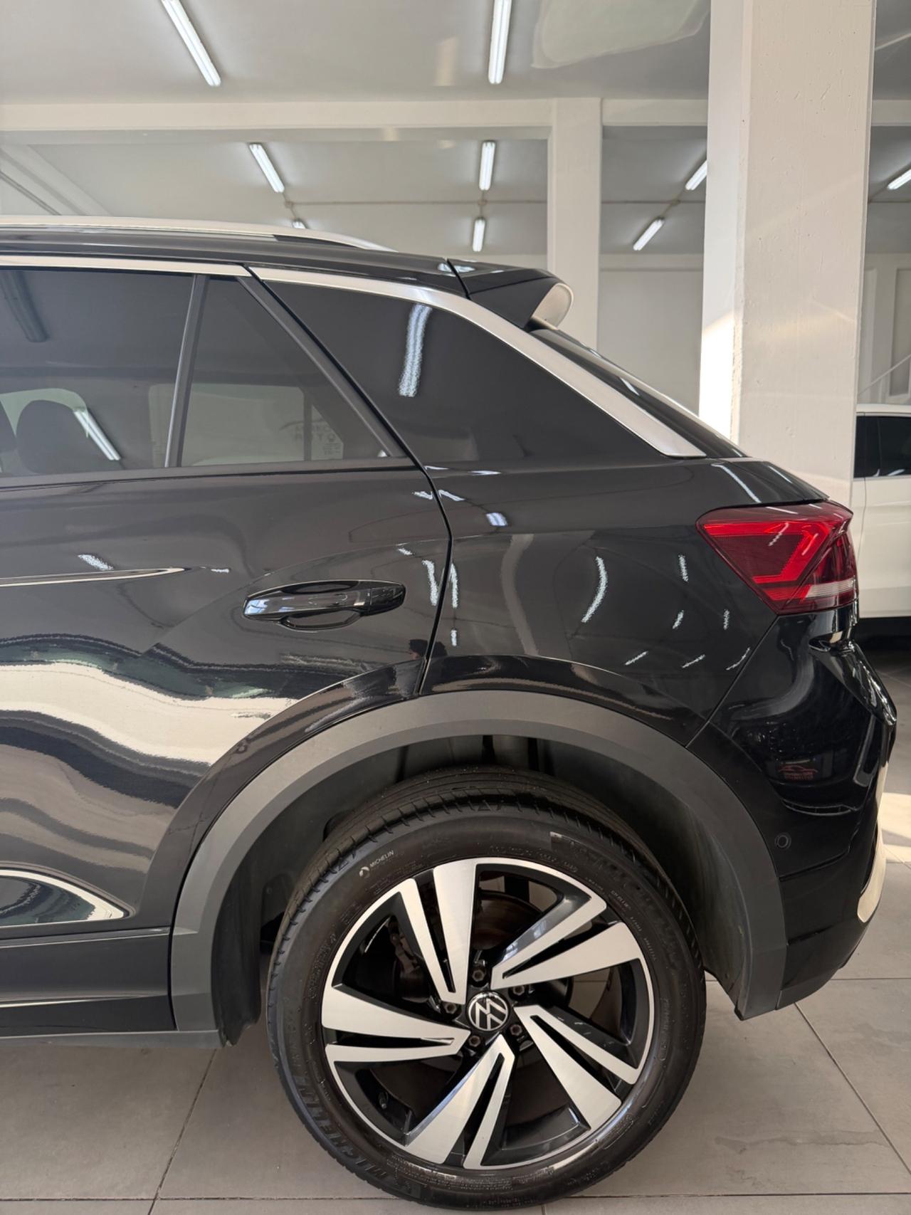 VW T-Roc 2.0 TDI SCR 150 CV DSG R-Line FINANZIABILE