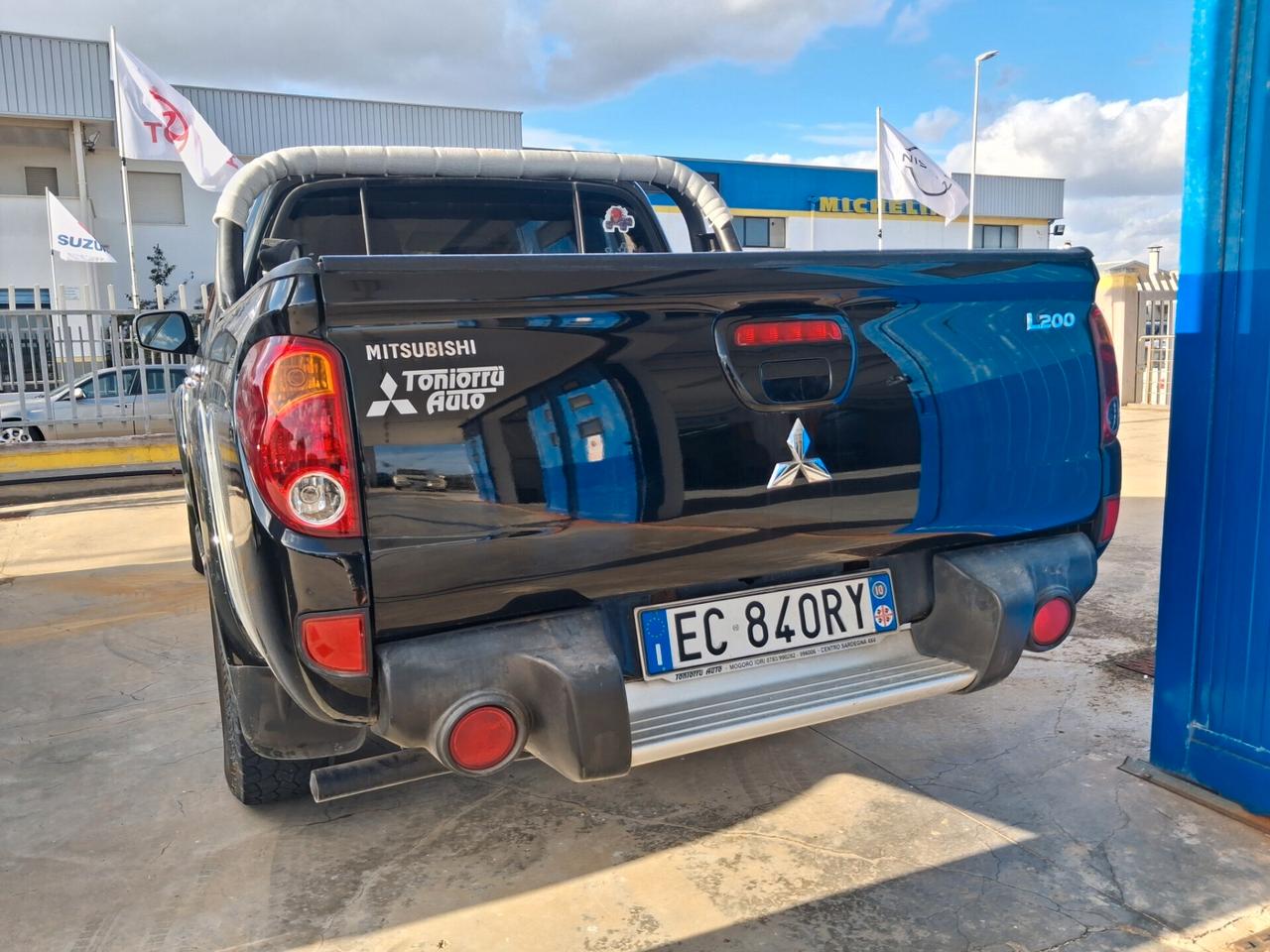 MITSUBISHI L200 D/C Worrior 2.500 DI-D 178cv A/T