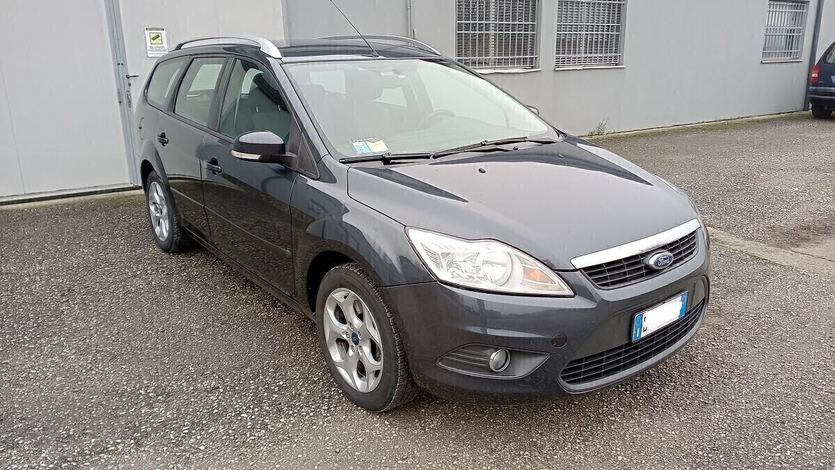Ford Focus Style Wagon 2.0 Titanium -Gpl
