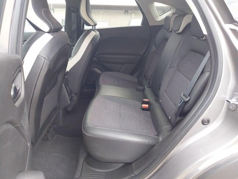 Renault Captur Captur 1.6 E-Tech hybrid Intens 145cv auto