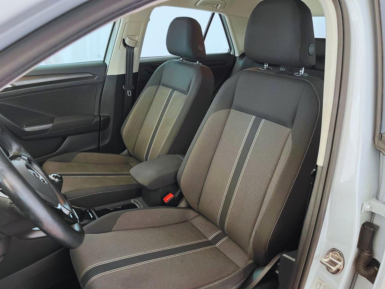 Volkswagen T-Roc 1.6 TDI SCR Business BlueMotion Technology