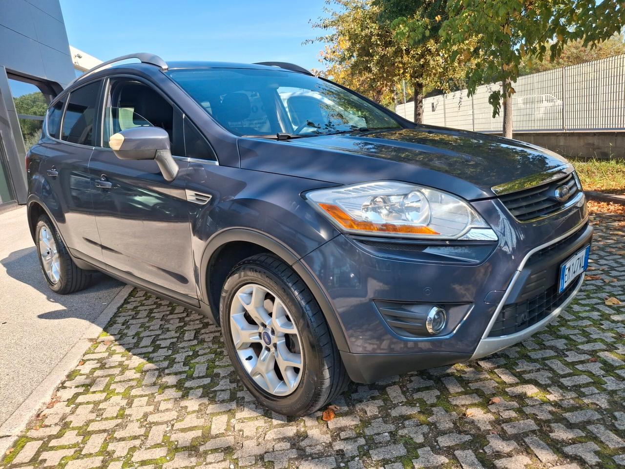 Ford Kuga 2.0 TDCi 140 CV 2WD Titanium*Garanzia 12 mesi*