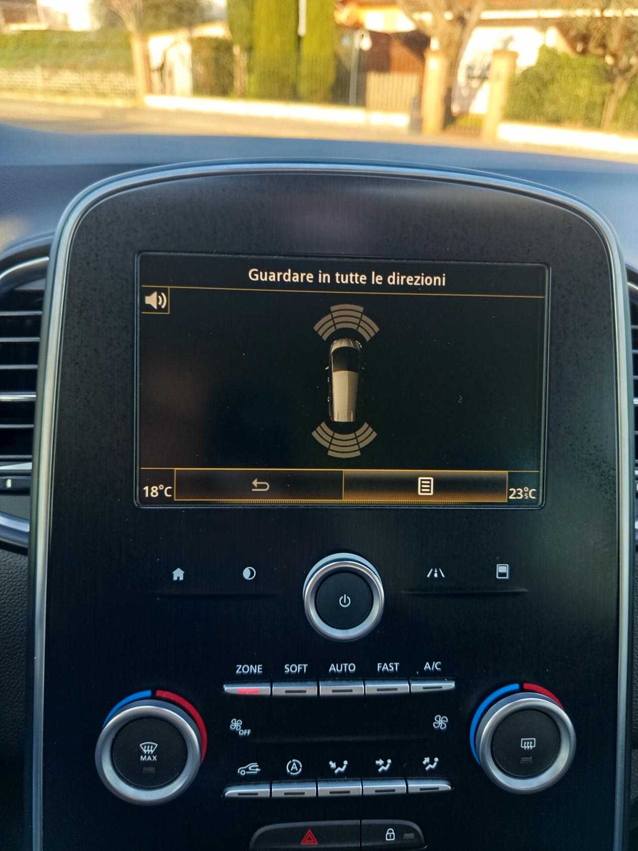 Renault Grand Scenic dCi 130 CV Energy Initiale Paris