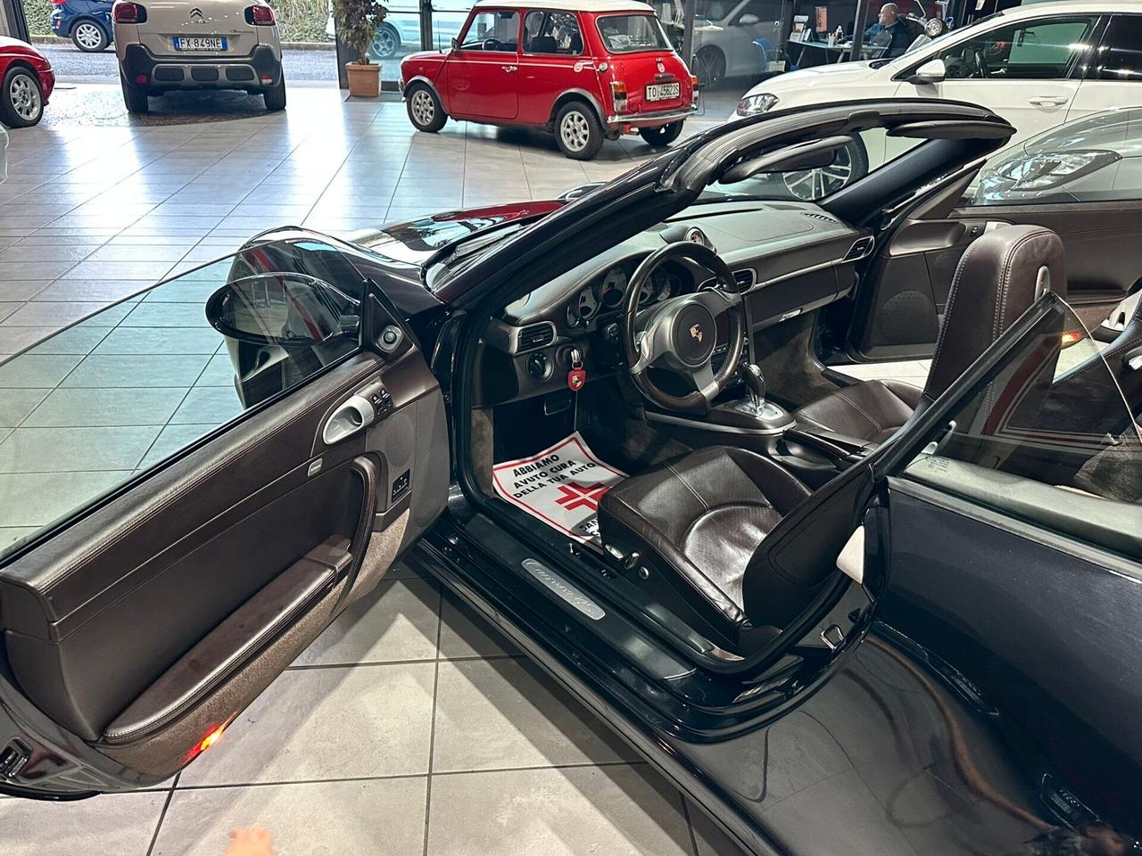 Porsche 911 Carrera 4 Cabriolet