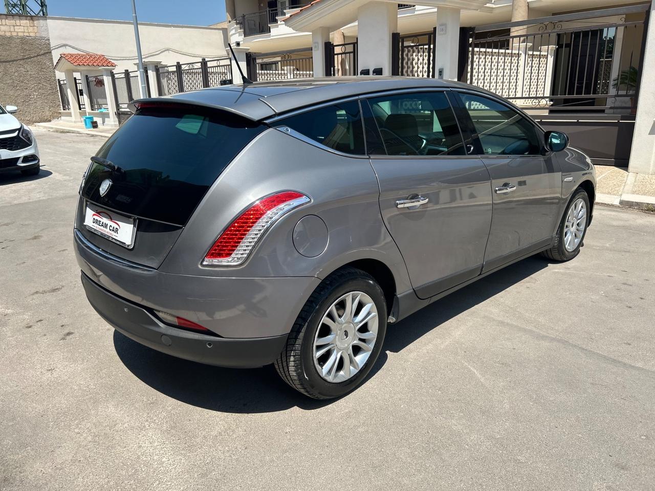 Lancia Delta 1.6 MJT DPF Gold