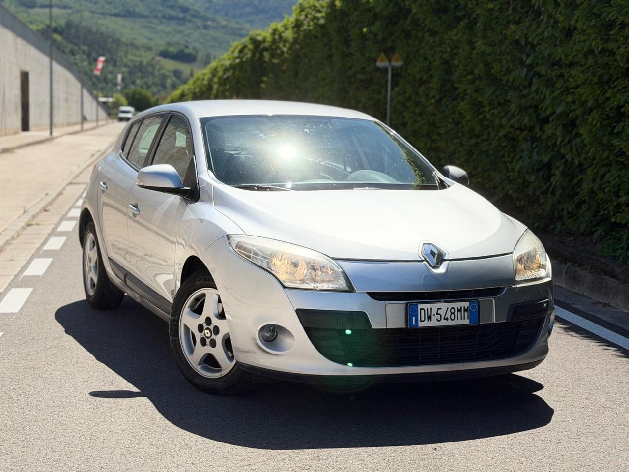 Renault Megane Mégane 1.5 dCi 90CV OK NEOPATENTATI