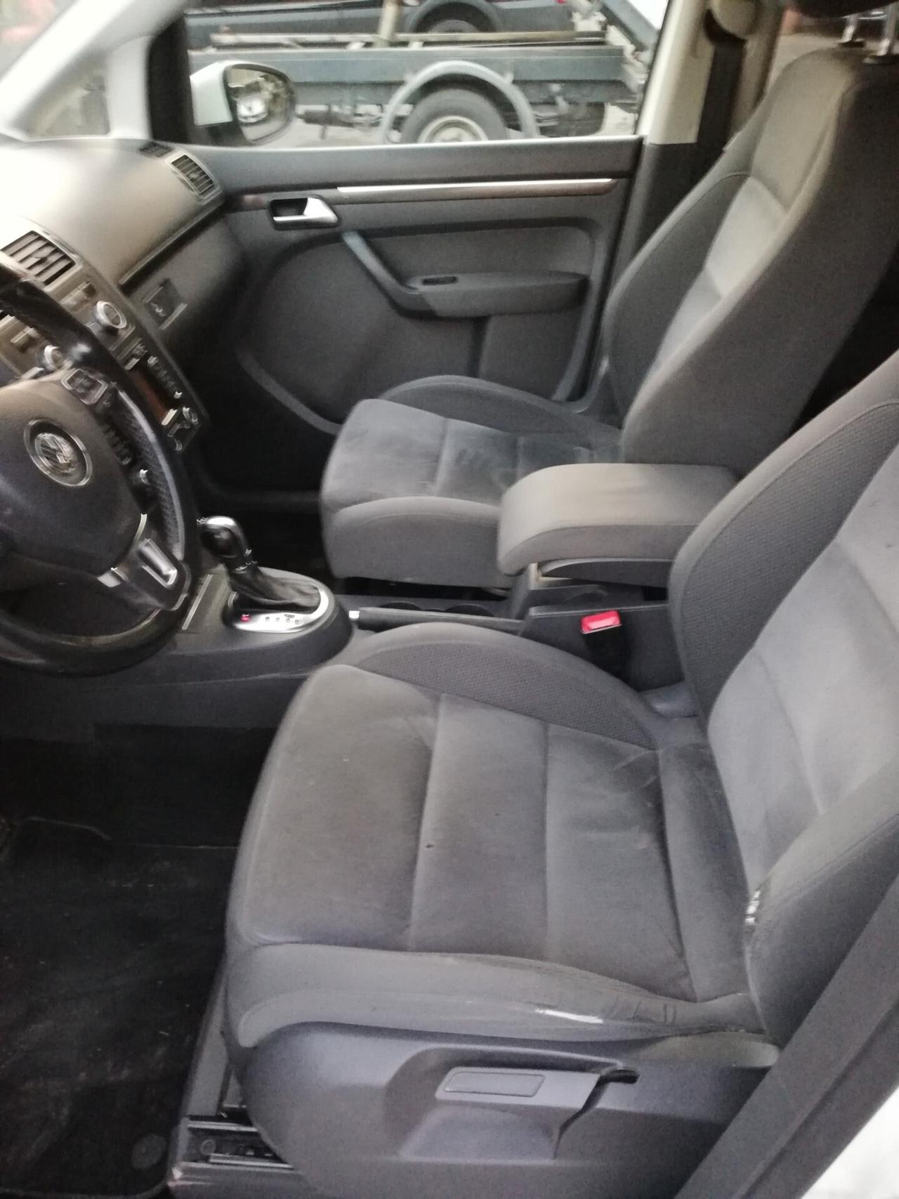 Volkswagen Touran 1.4 TSI DSG Highline EcoFuel