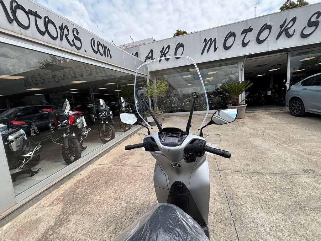 Honda SH 125 2026 Nuovo pronto consegna Tuo a soli 44 Euro al mese