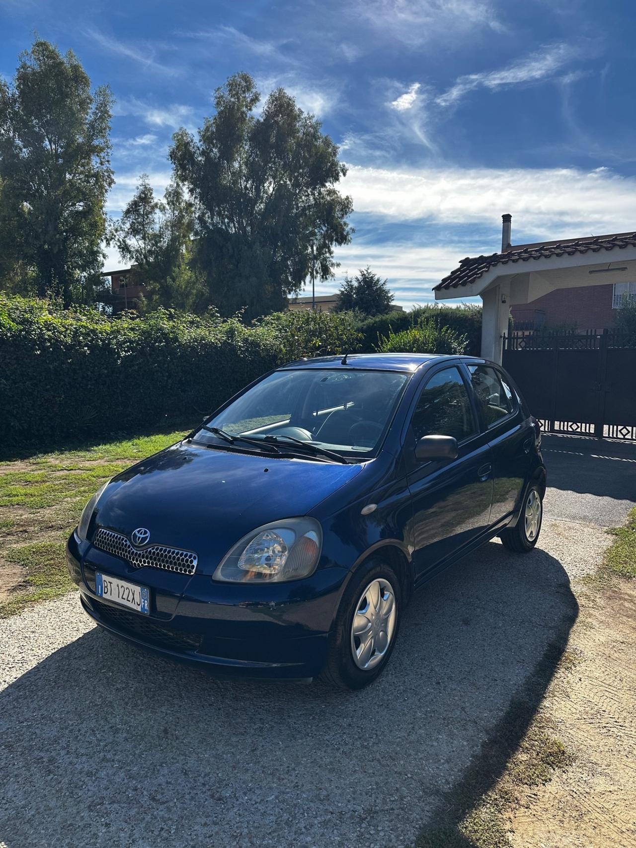 Toyota Yaris 1.0i 16V cat 3 porte Sol