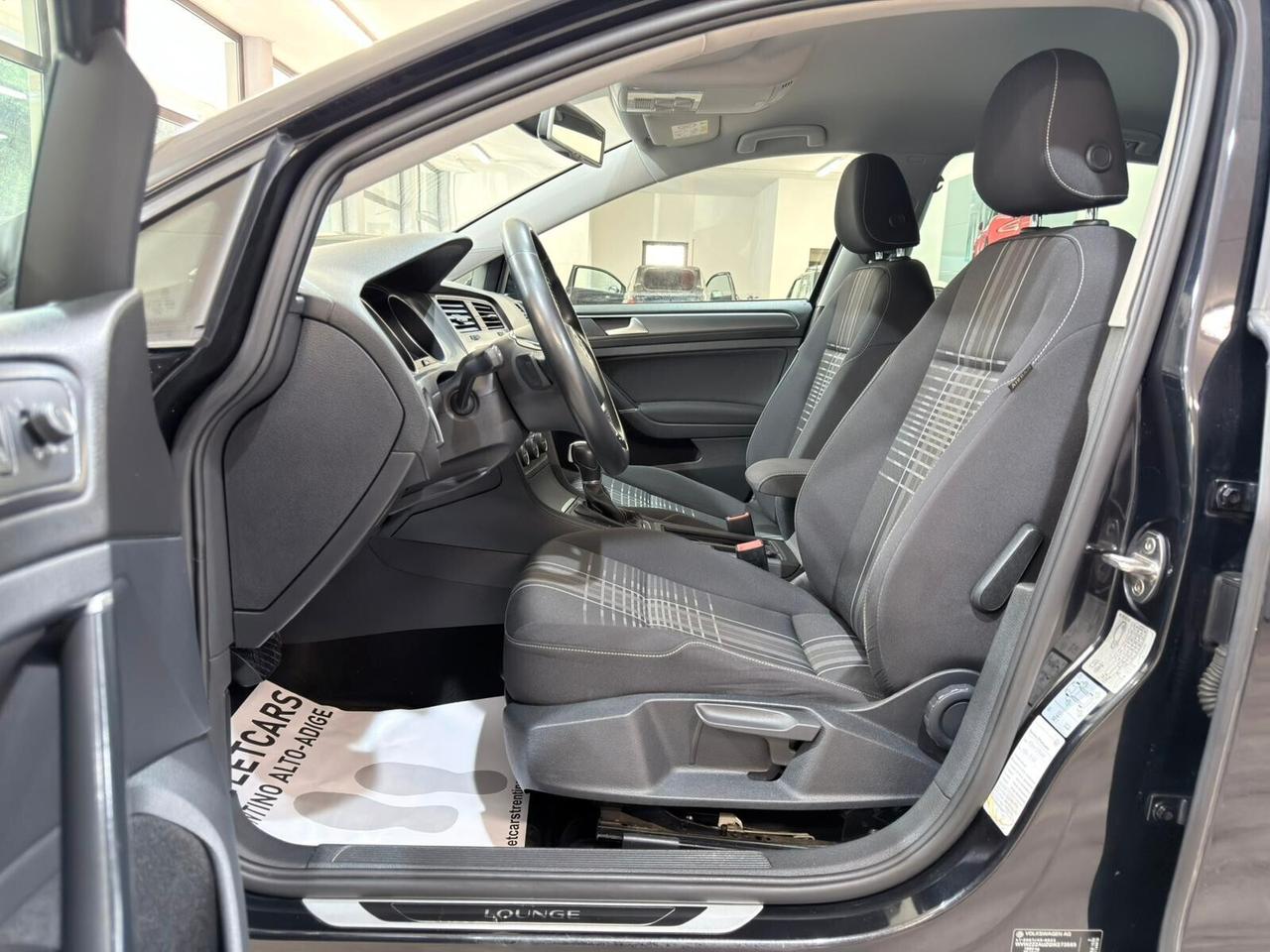 VW GOLF 2.0TDI 150CV DSG LOUNGE - GANCIO TRAINO