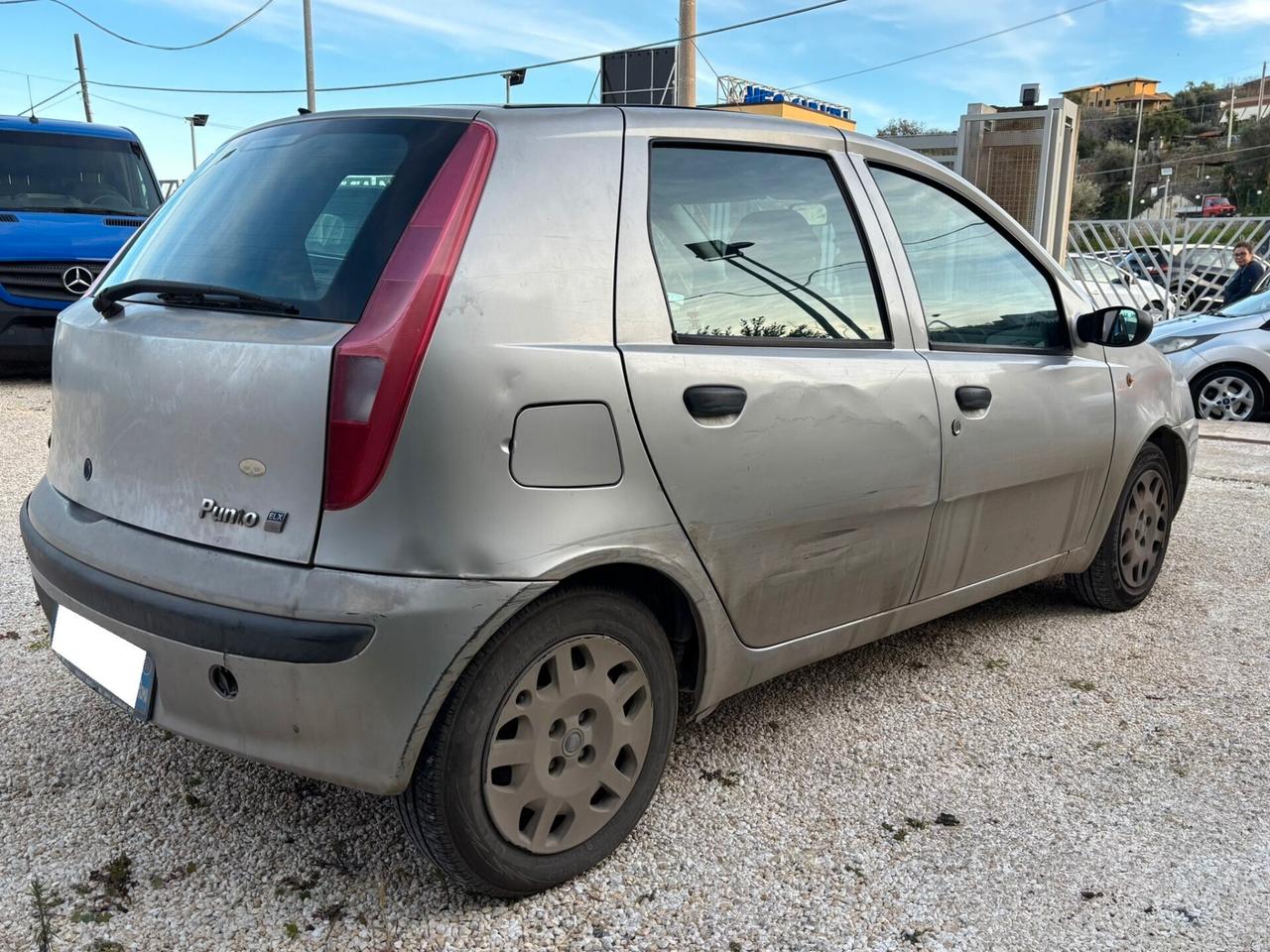 FIAT PUNTO 1.2 B - 2001