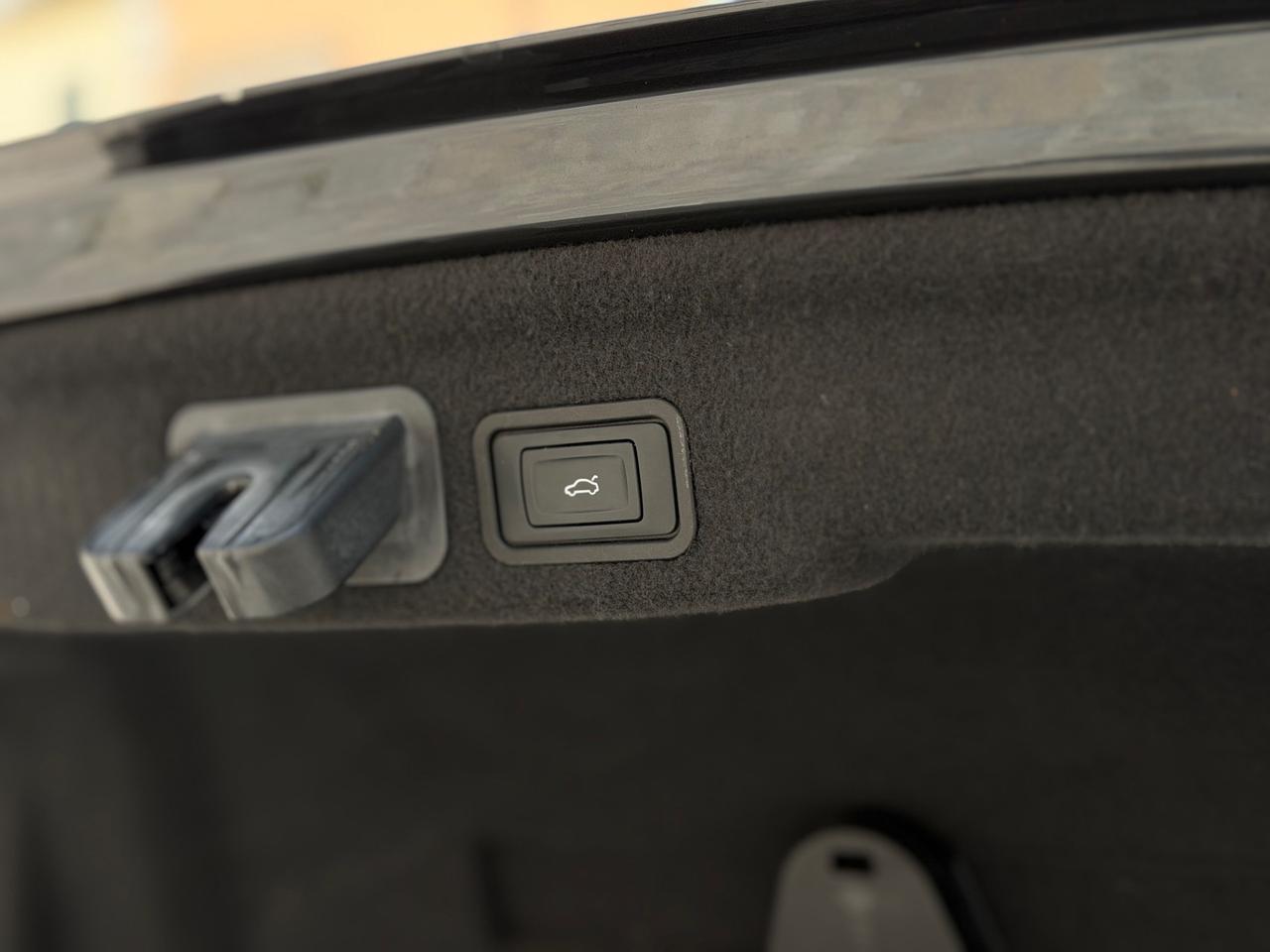 Audi A8 L 3.0 TDI 262 CV QUATTRO TIPTRONIC TETTO MATRIX VETILATI