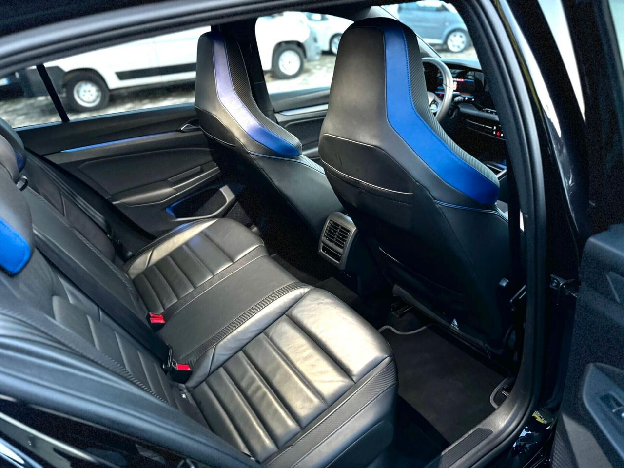 Volkswagen Golf R 2.0 TSI 320cv anno 12/2021 Scarico AKRAPOVIC Permute Finanziamenti Garanzia