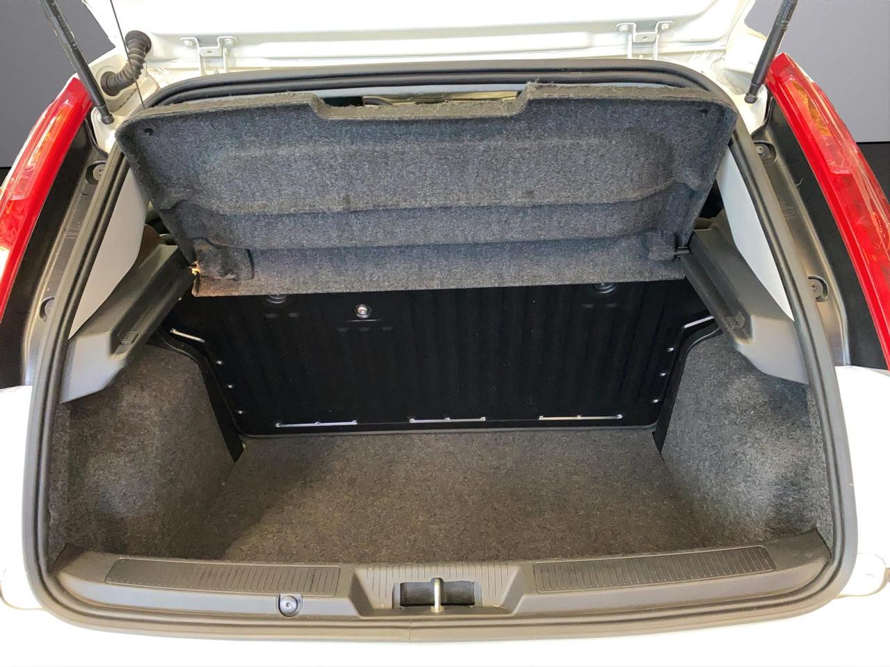 Fiat Punto 5p 1.2 Street E6