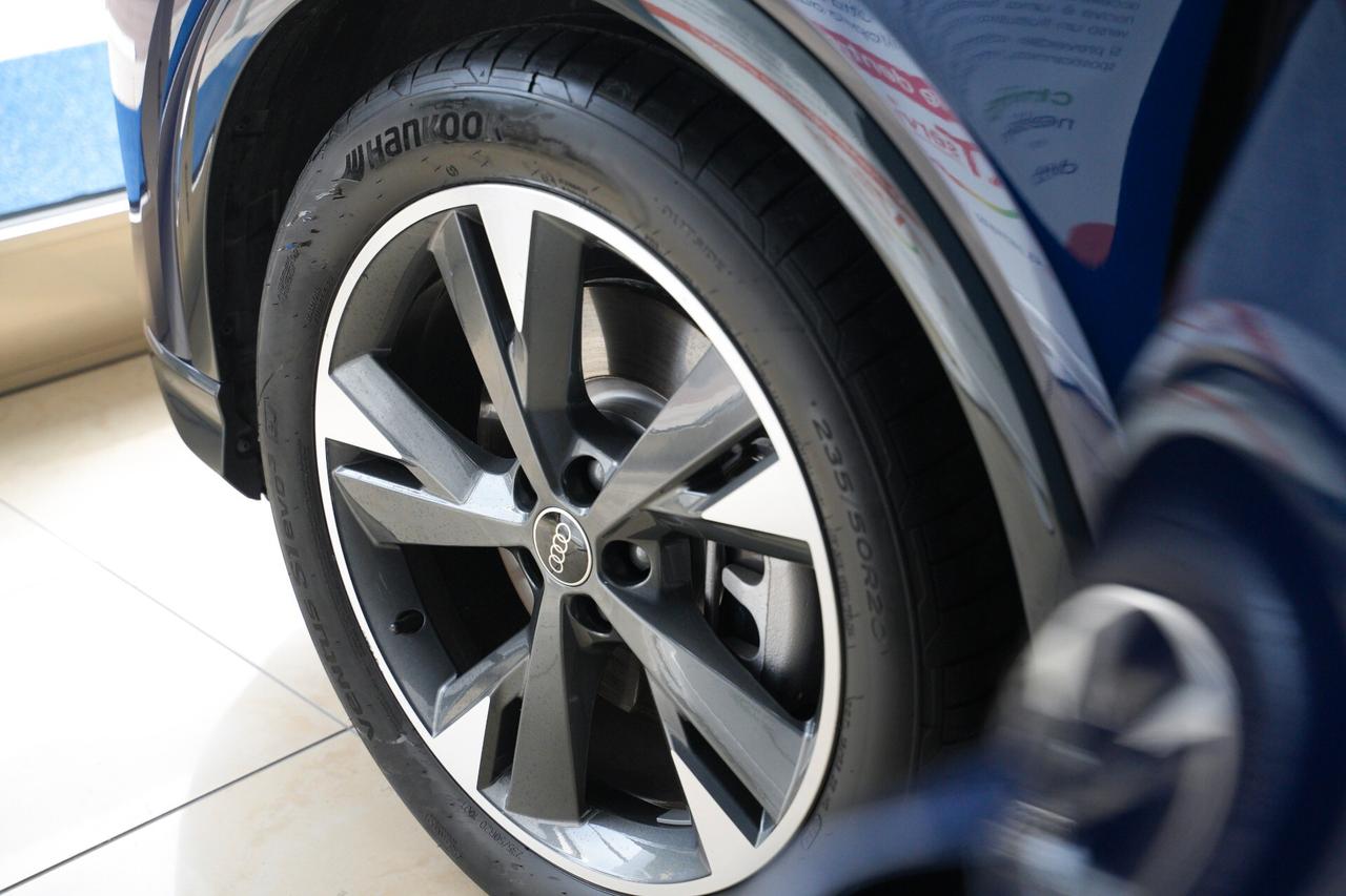 Audi Q4 45 e-tron quattro S line edition