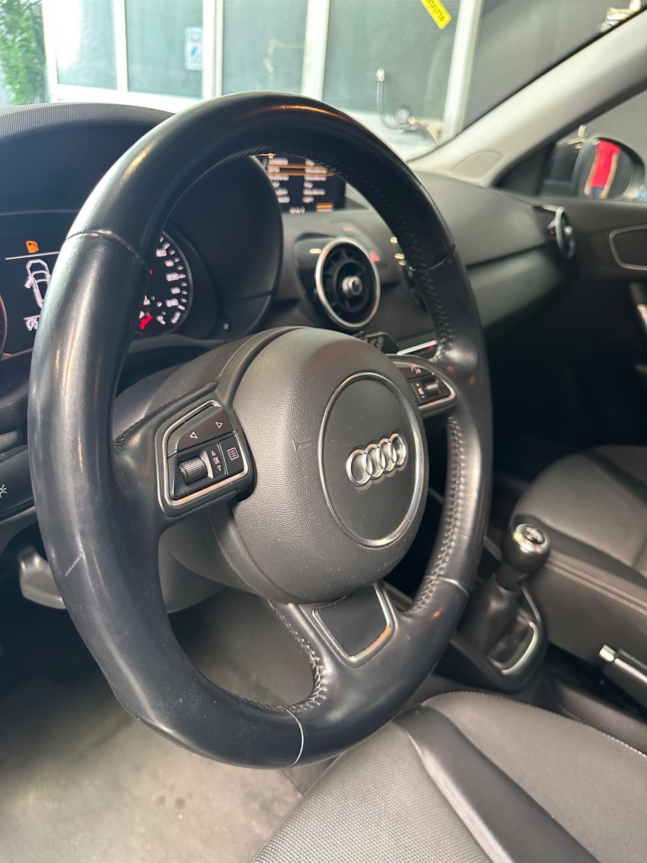 Audi A1 Sportback 5p 1.6 TDI 116 CV Metal Plus