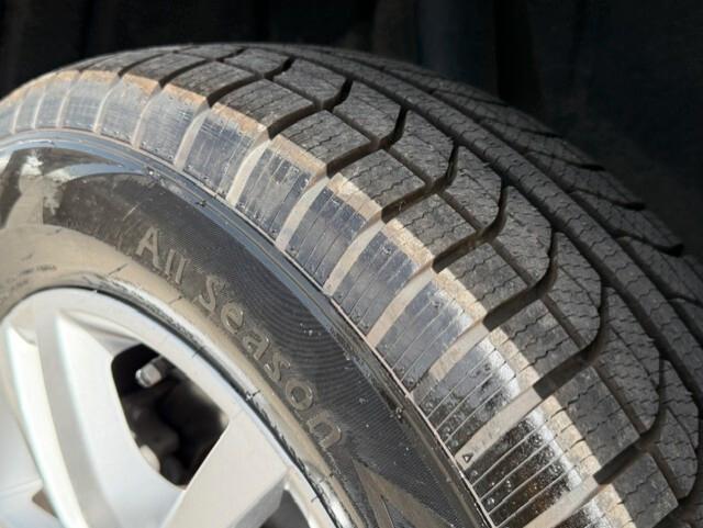 VOLKSWAGEN Tiguan 2.0 TDI 110cv Cross GARANTITA