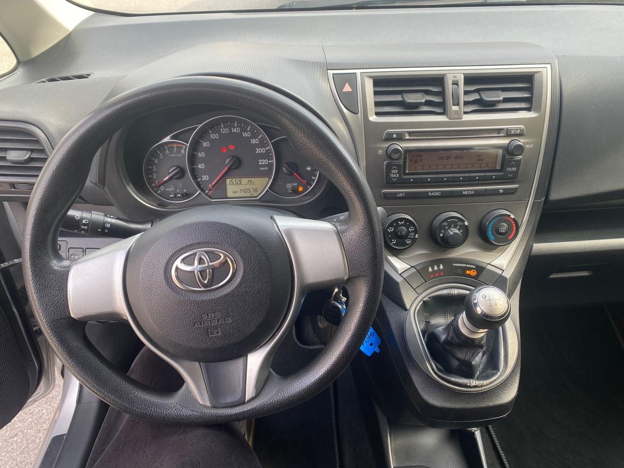 Toyota Verso-S 1.3 MT Active