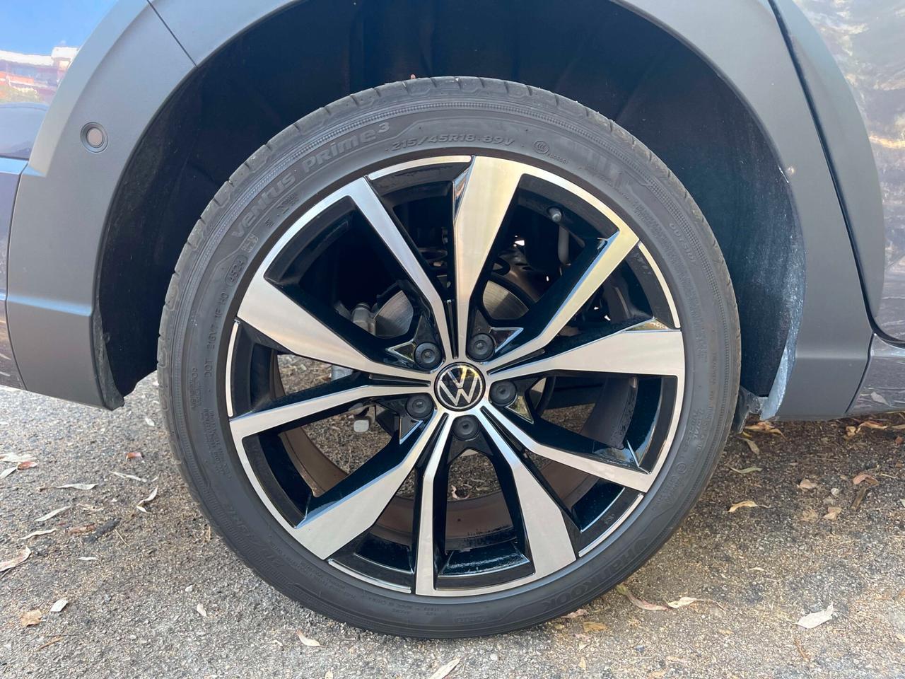 Volkswagen Taigo 1.0 tsi R-Line Plus 115cv TETTINO NEOPATENTATI