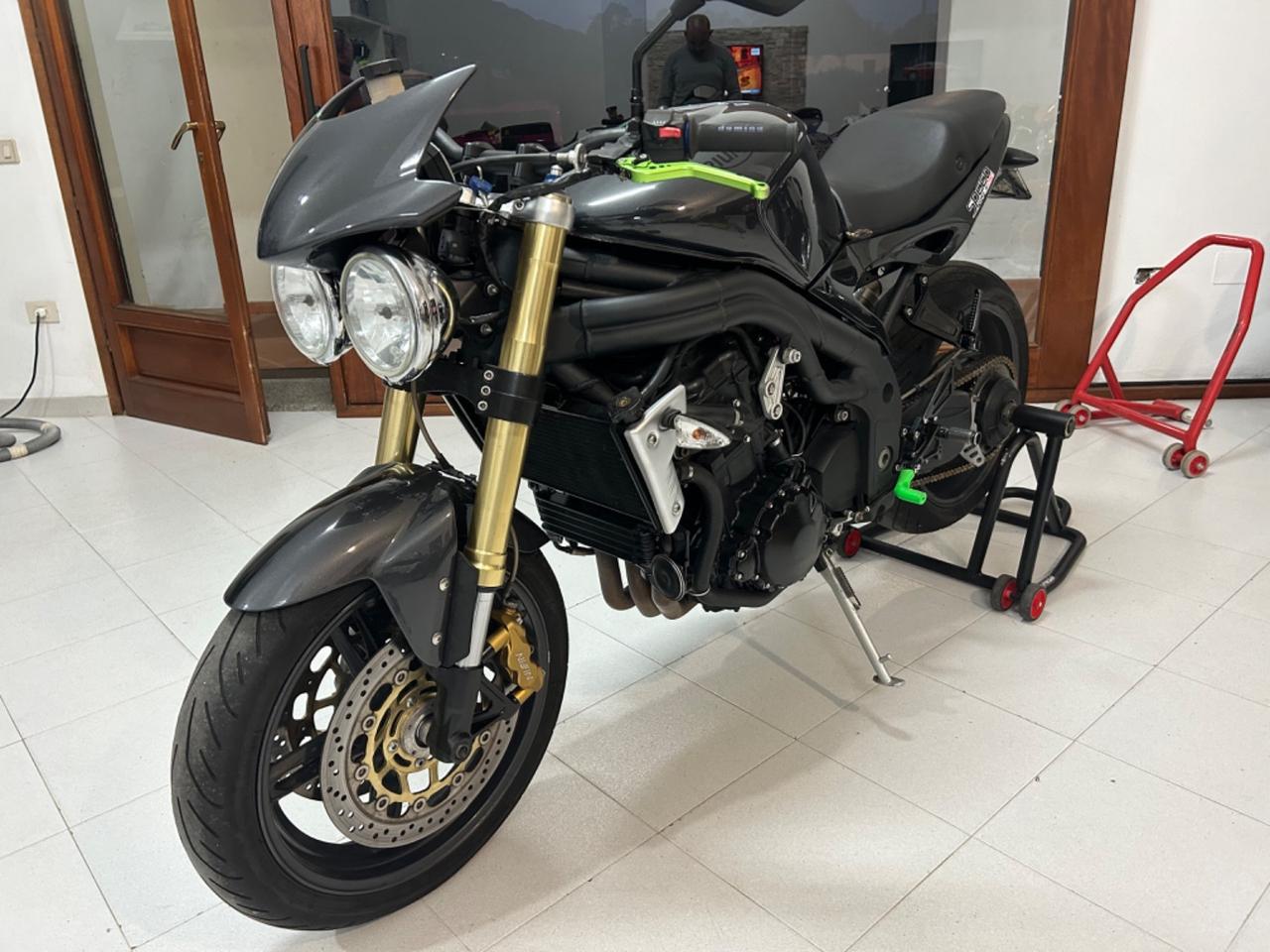 Triumph Speed triple 1050