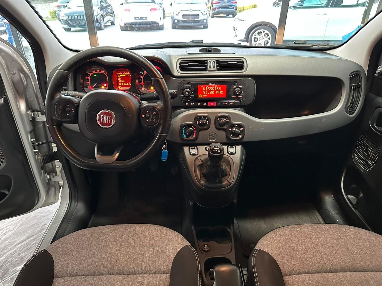 FIAT PANDA 1.2 LOUNGE *GANCIO TRAINO-BARRE*