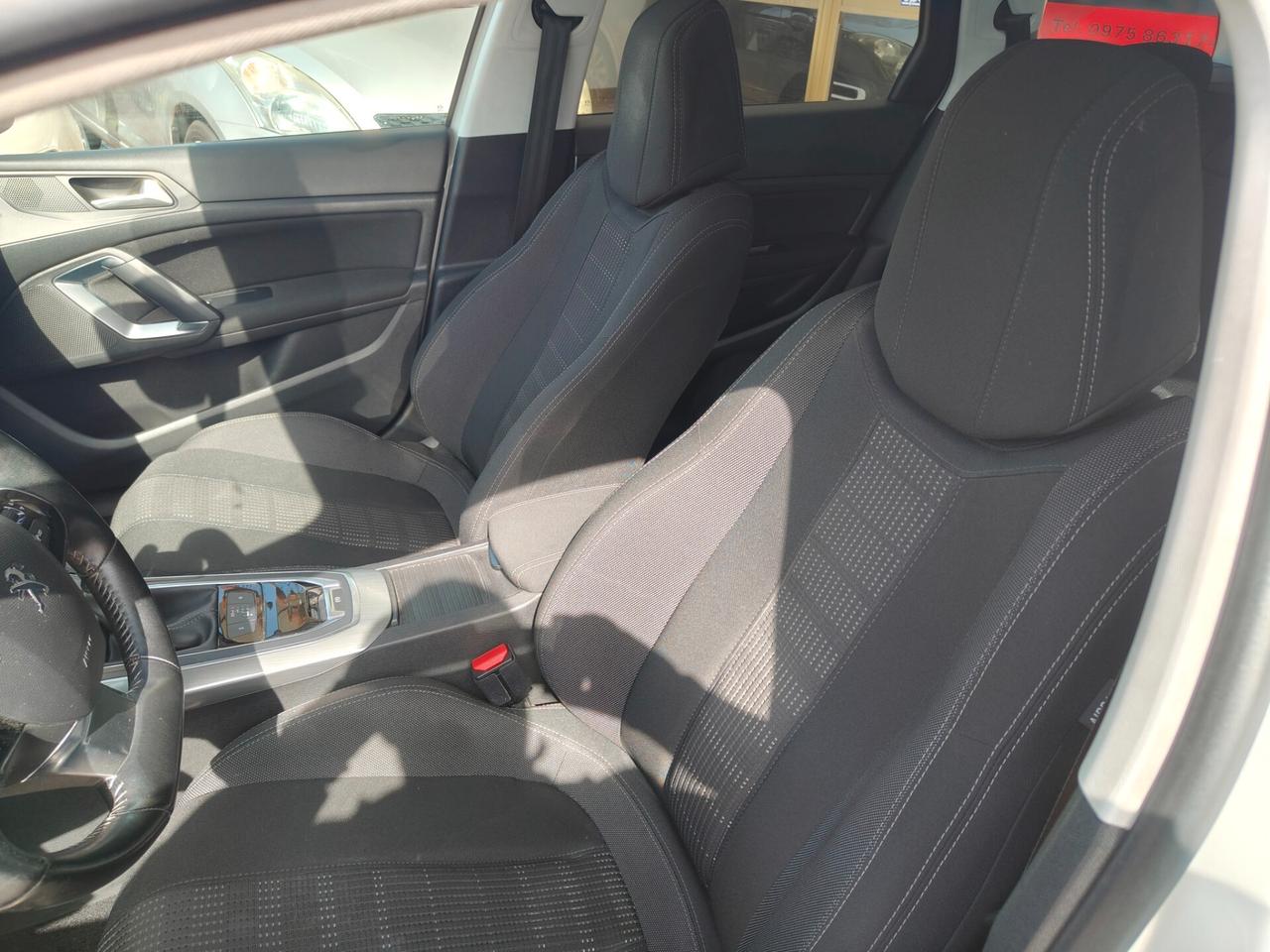 Peugeot 308 BlueHDi 120 S&S EAT6 SW Allure