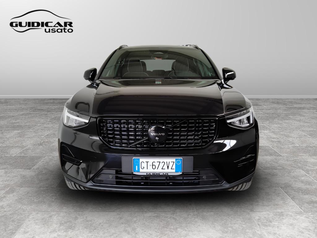 VOLVO XC40 2023 - XC40 2.0 b3 Plus Black Edition auto