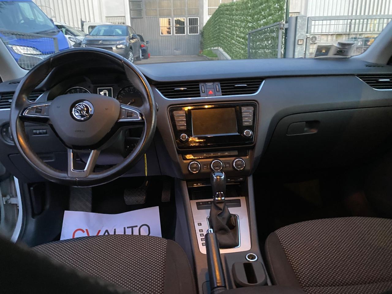 Skoda Octavia 2.0 DSG WAGON STILE 110kW