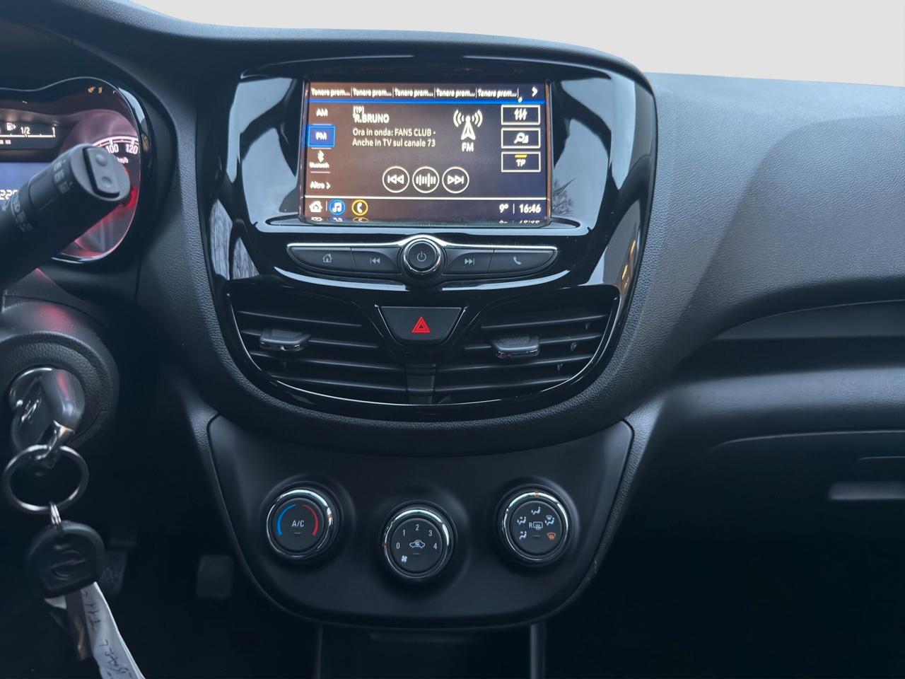 Opel Karl Rocks 1.0 73 CV