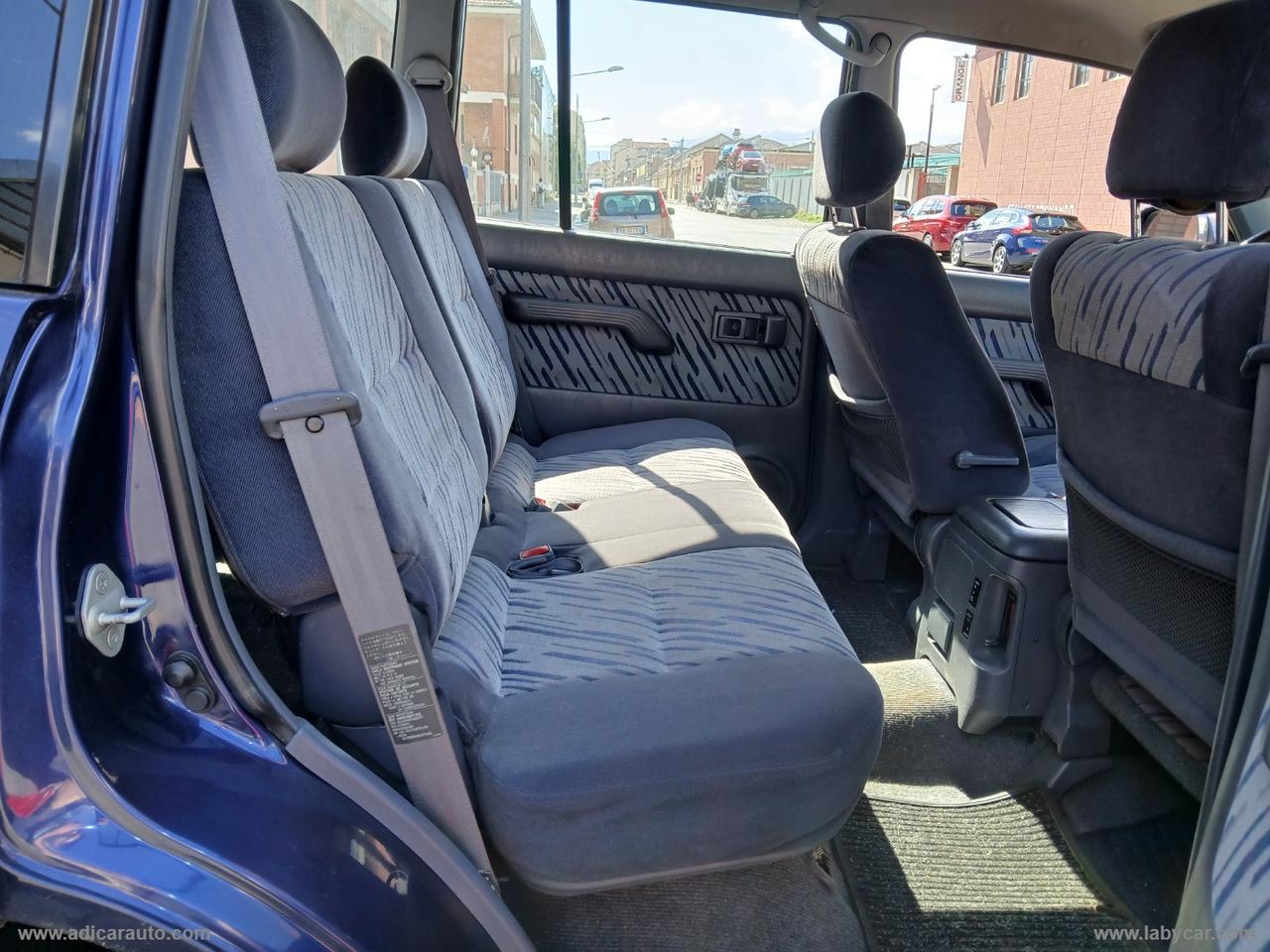 TOYOTA Land Cruiser 3.0 TD 5p.