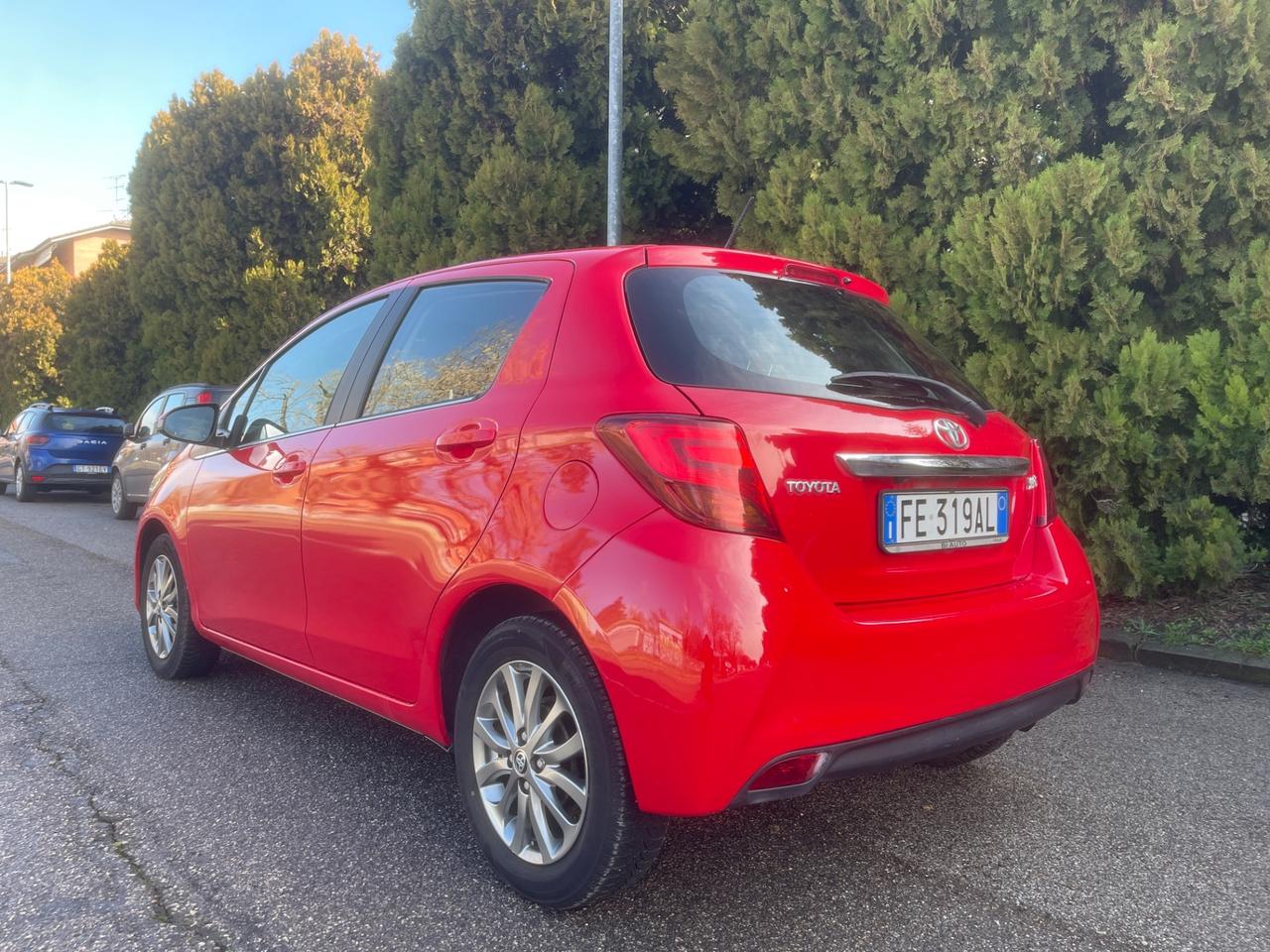 Toyota Yaris 1.0 5 porte Lounge