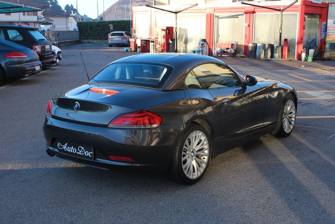 Bmw Z4 sDrive23i 205CV FARI XENON NAVY PROFESSIONAL SEDILI RISCALDABILI