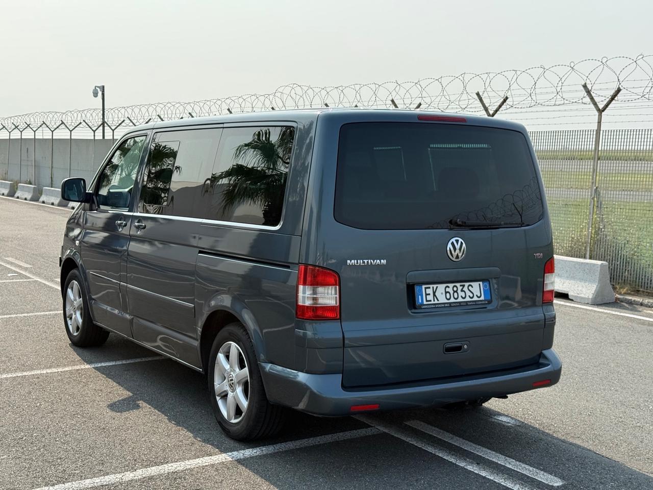 Volkswagen Multivan 2.5 tdi ATLANTIS-FULL-MOTORE 10.000 KM