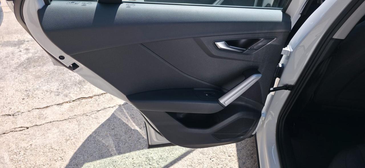 Audi Q2 30 TDI Business