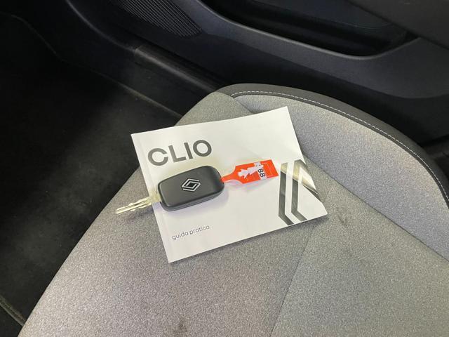 RENAULT Clio FULL HYBRID E-TECH 145CV 5 PORTE EVOLUTION