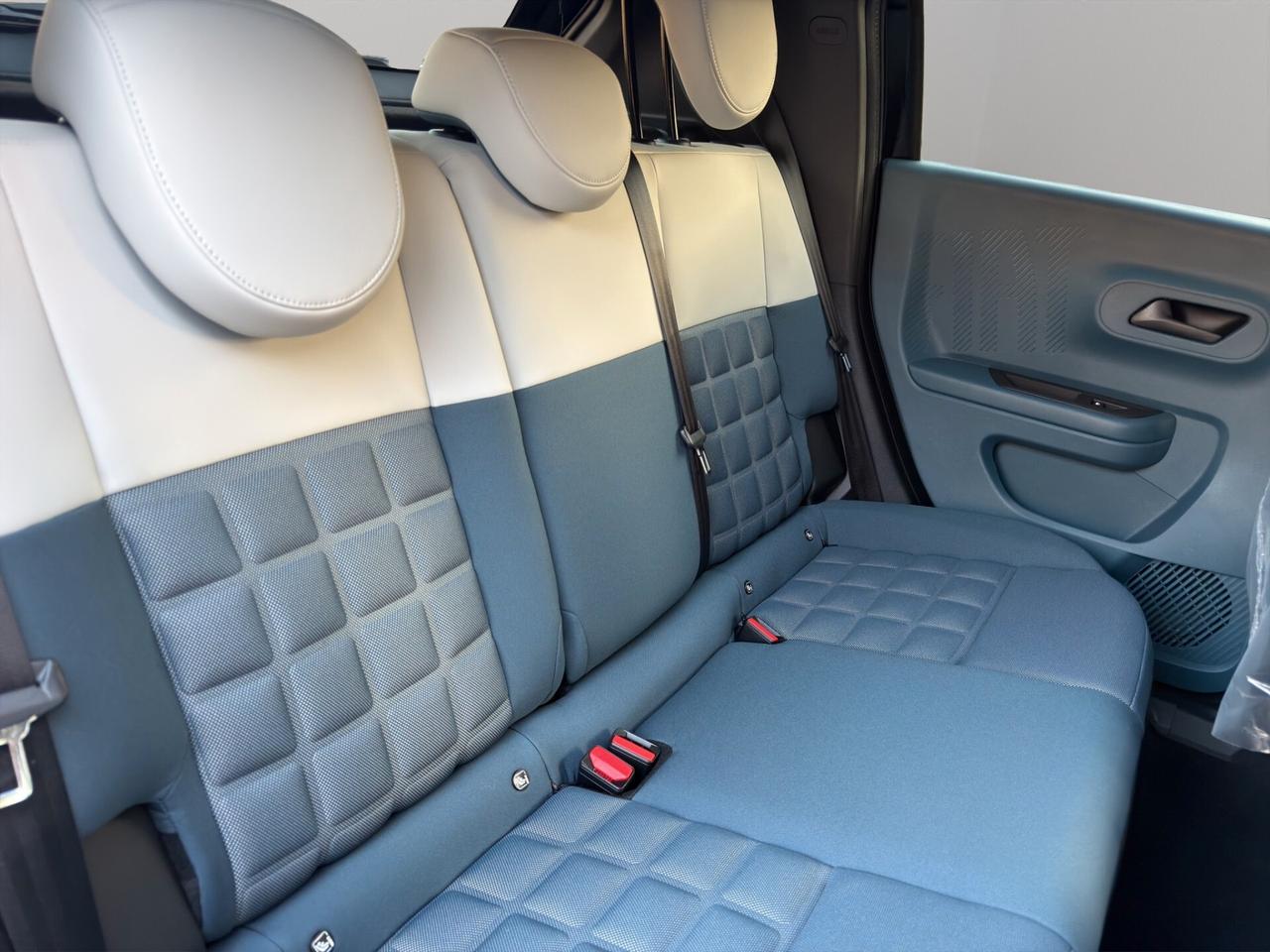 Fiat Grande Panda 1.2 Hybrid 110 CV S&S La Prima