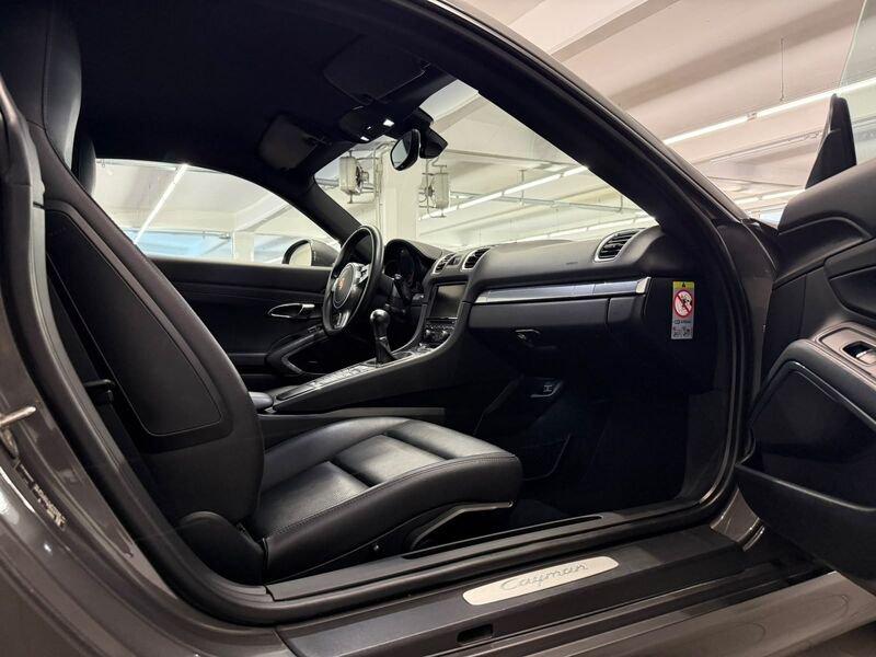Porsche Cayman 2.7
