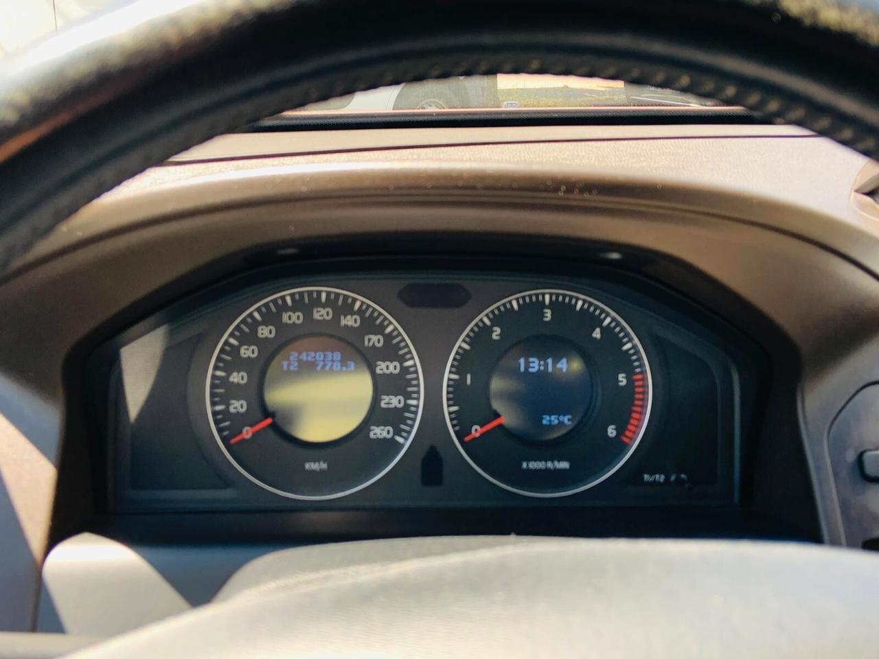 Volvo XC 60 XC60 2.4 D5 Summum